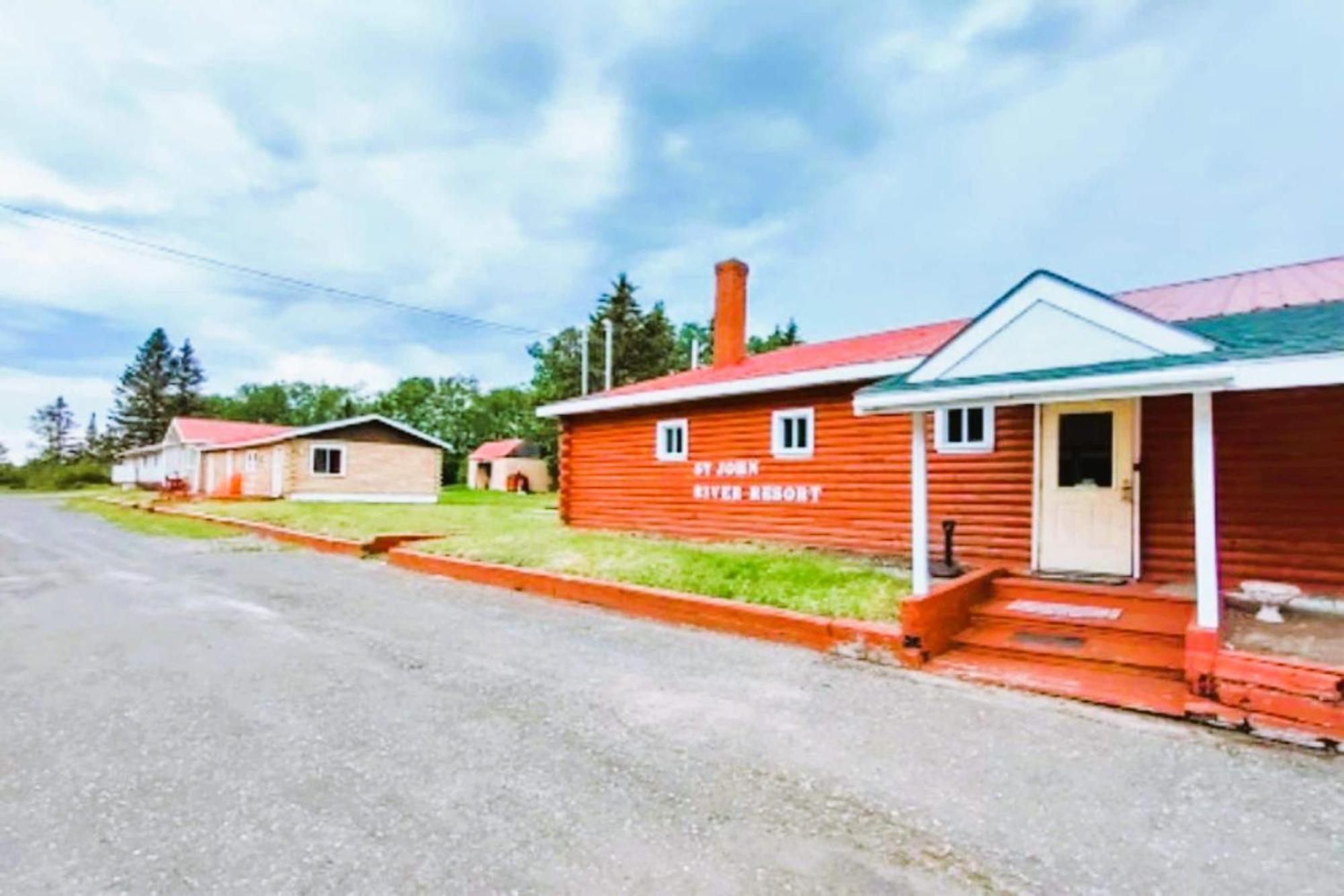 Love Hotels St John River By Oyo At Fort Kent Me Saint John Plantation Zewnętrze zdjęcie